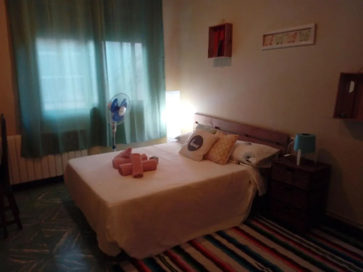Habitacion Acogedora En Casa En Gava Desayuno Incluido Homestay