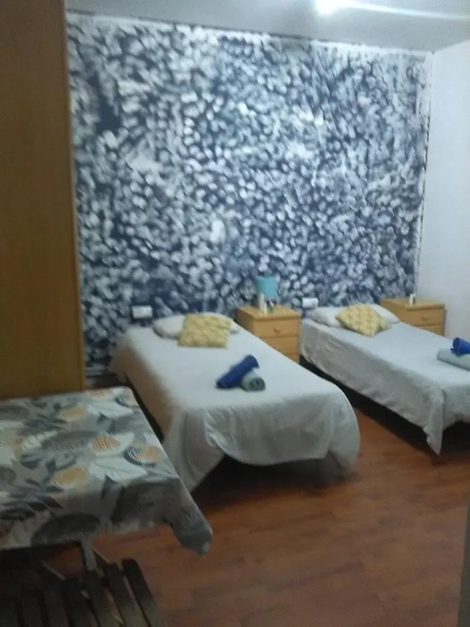 Homestay Habitacion Acogedora En Casa En Gava Desayuno Incluido
